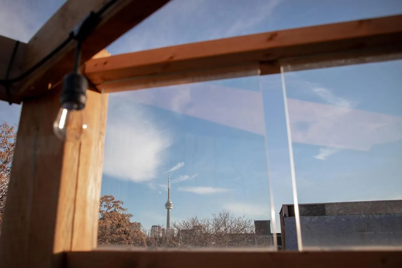 Two Peas Pod Hostel Toronto 0*,  Kanada